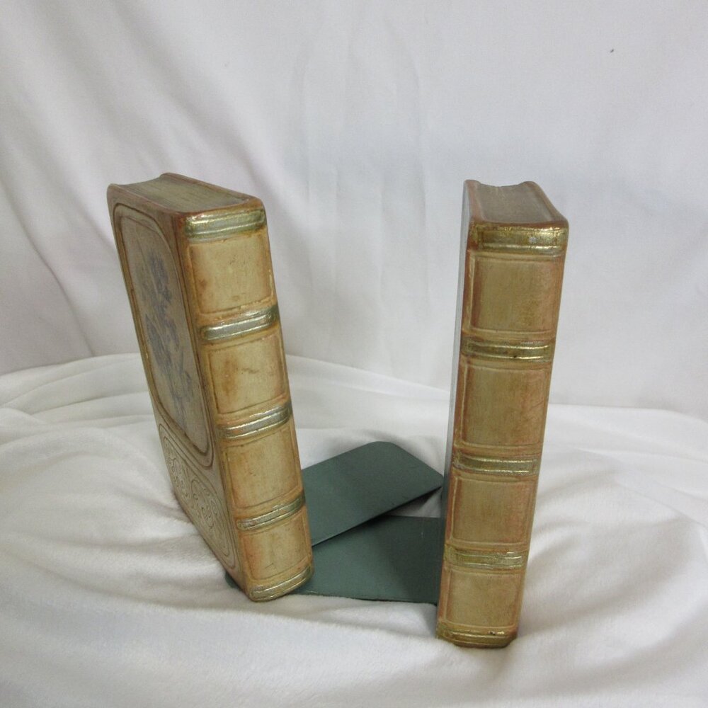 Borghese Bookends Pair of Books with Floral Design Plaster Gilded Gold Vintage